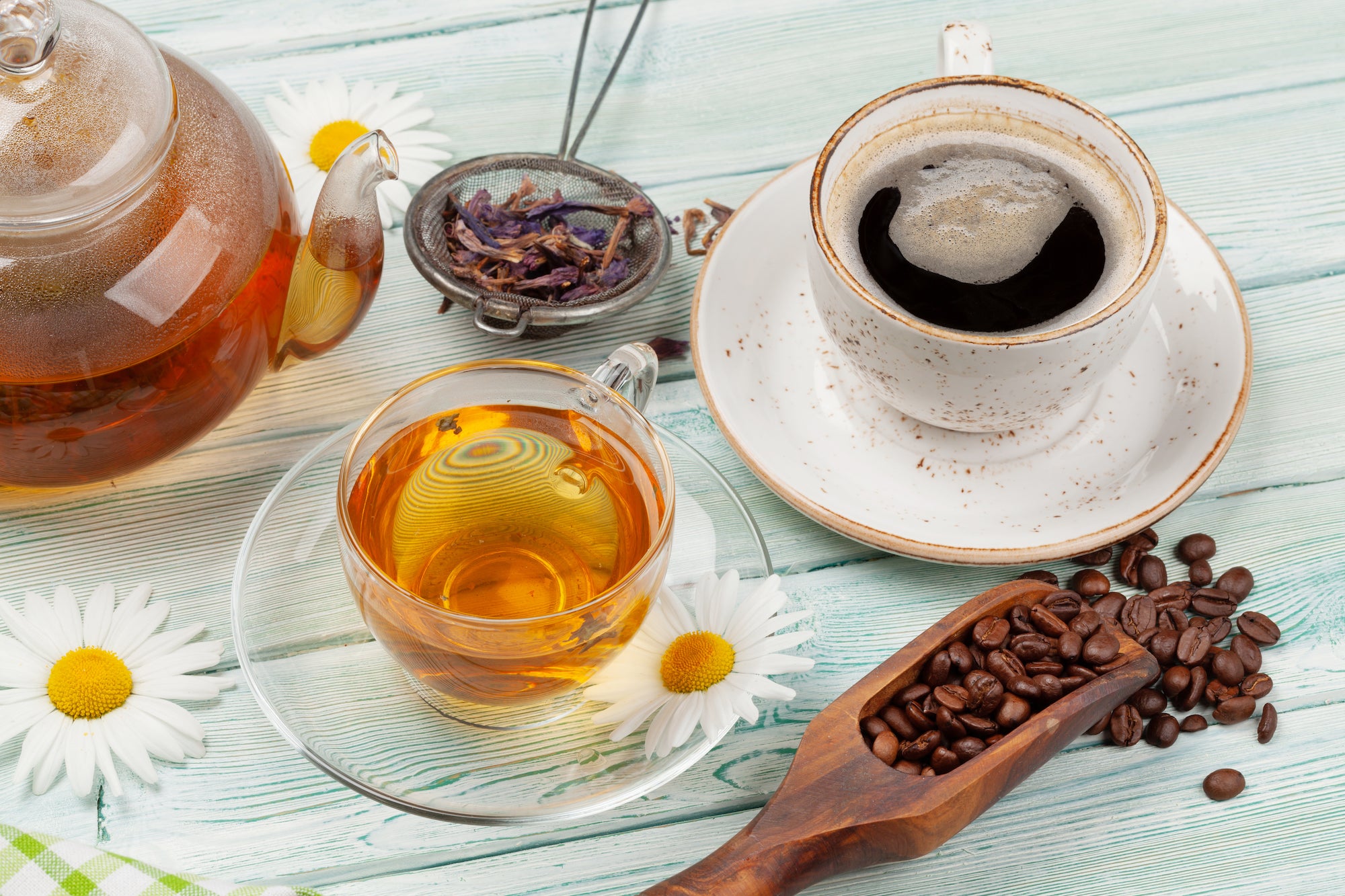 Coffee vs. Tea Smackdown: Which Comes Out on Top?
